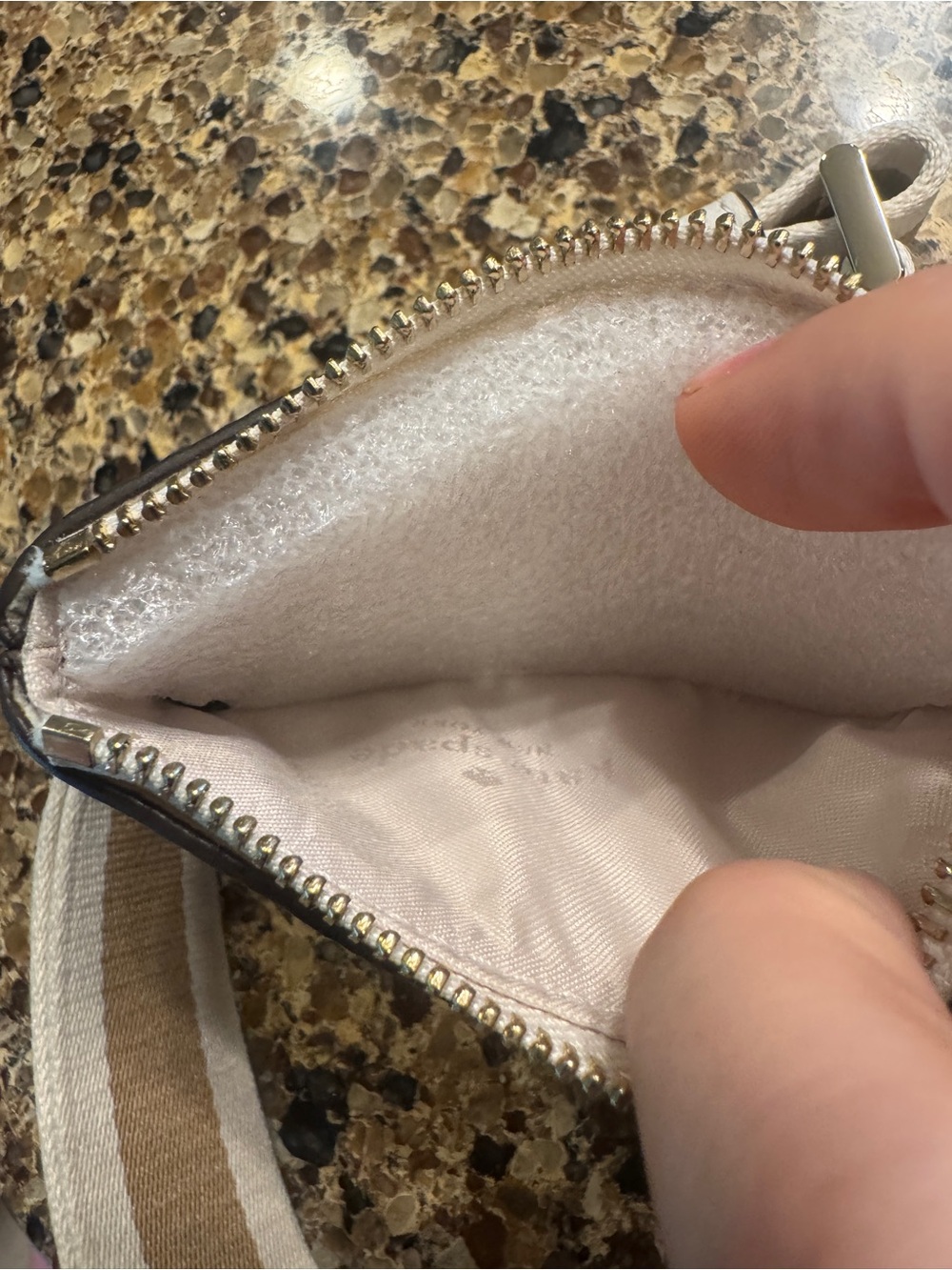 kate spade Ivory Leather Crossbody with Detachable Pouch NWOT - Picture 6 of 8